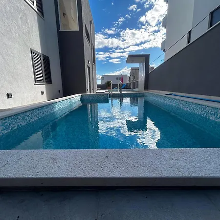 Melassy 2 Apartamento Makarska
